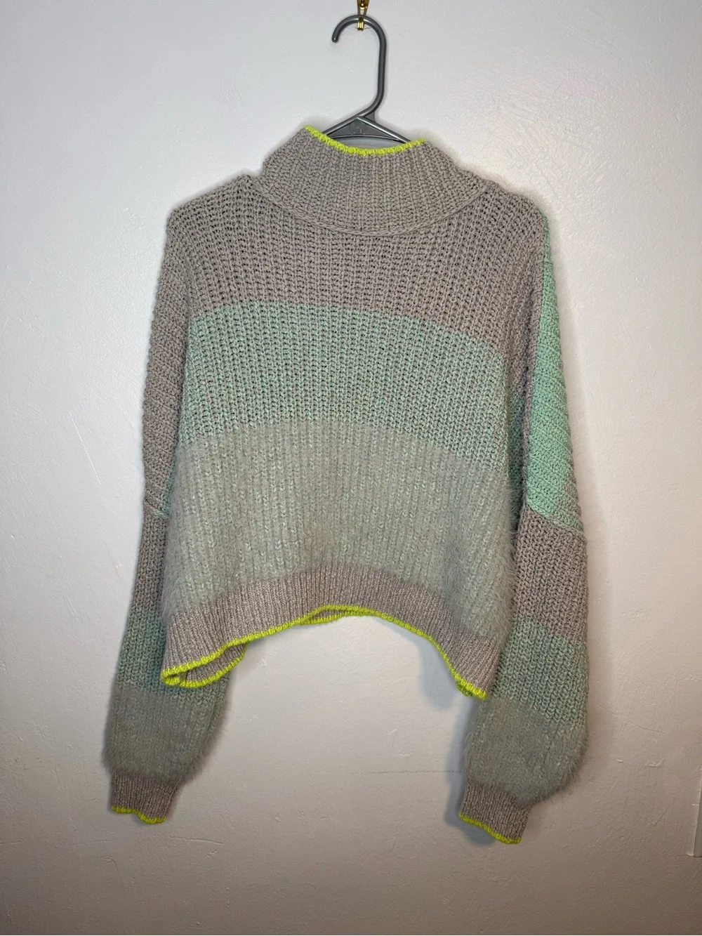 Free People Colorblock Cropped Turtleneck Sweater Fuzzy Knit Neon Trim large